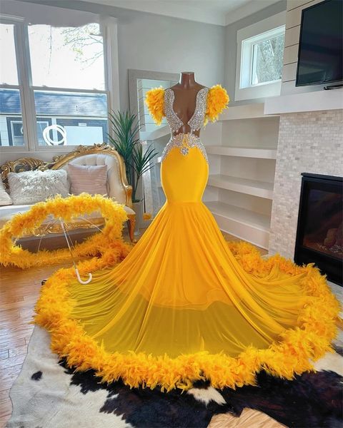 Robe de bal longue chérie jaune pour filles noires 2023 perles cristal robes de fête d'anniversaire plumes robes de soirée robe de sirène 322