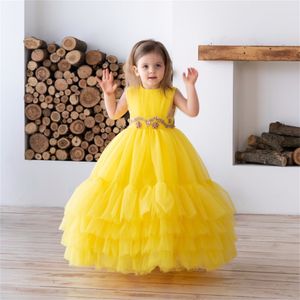 Tulle Princesse Flower Girl Robes de luxe en dentelle de luxe 3d Appliques florales Rouffles à plusieurs niveaux Girls Pageant Robe Kid Years Birthday Party Robes First Holy Communion Robe