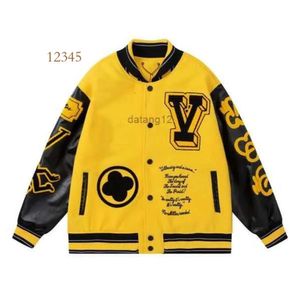 Veste de baseball jaune Varsity Hommes Vêtements Femmes Designer Manches en cuir Bomber Manteaux Hiver Haruku Marque japonaise Moto Hommes 3 SM8L 58