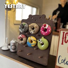 Yestary BJD Doll Accessories Mini Food 6pcs Donut Toys Simulation Food Toys Miniature Item Store teken Donut voor OB11 1/6 Dolls 240425