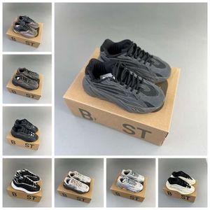Yezys Designer Sneaker Boost 700 V2 V3 Chaussures décontractées de plate-forme basse pour hommes couple pour femmes en plein air Running Zapatos Baskeball Shoe