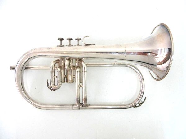 YFH 731 FLUGELHORN como en las imágenes.