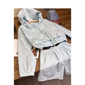 Yid Lihong Collection _ Verse leeftijd Vermindering Set Hooded Short Jacket+Shorts