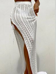Yiiciovy Femmes Cobine-tricot Sarong jupes Solid Hollowout Side Tieup High Slit Long Summer Swimsuit Copin Up 240513