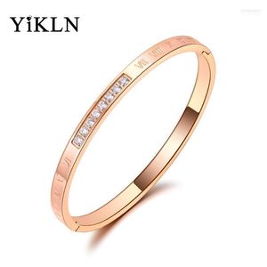 YiKLN marque chiffres romains à la mode trouver des bracelets pour les femmes en acier inoxydable mosaïque CZ cristal Bracelet cadeaux d'anniversaire YB20022 Bracelet Inte22