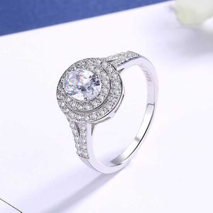 Yinli nouveau produit blanc cuivre plaqué or blanc ovale Pigeon oeuf bague édition coréenne lumière luxe diamant proposition bague pour les femmes