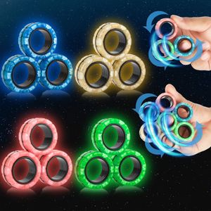 YISHIDANY 12 Stuks Glow in Dark Magnetische Ring Fidget Spinner Speelgoed Vingers Magneet ADHD Stress Relief voor Volwassen Kinderen Angst 240124