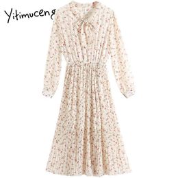 Yitimuceng Floral Pint Bow Lace Up Mini Robes Plissées Femmes Taille Haute Col V A-Line Printemps Mode Robe En Mousseline De Soie 210601