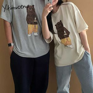 Yitimuceng Graphic T Shirts Femme Surdimensionné Couple Tops Harajuku Gris Blanc Laiteux Tees Été Mode Coréenne Chemises Décontractées 210601