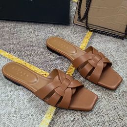 Yl Mooie zomer dames slippers modieuze klassieke sandalen eenvoudige, comfortabele en ademende designer casual Romeinse strandschoenen ontwerper schoenen 54145616