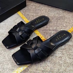 Yl Mooie zomer dames slippers modieuze klassieke sandalen eenvoudige, comfortabele en ademende designer casual Romeinse strandschoenen ontwerper schoenen 54156165