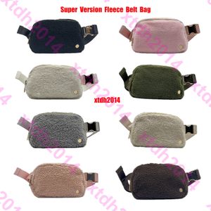 Sac de yoga en toison partout sac à courroie en molleton XTDH2014 Sacs de sport extérieurs Femmes Hommes Winter Taies en peluche pour femmes sport Sport Gym élastique STRAP RÉGLABLE FANNY FANNY PACK