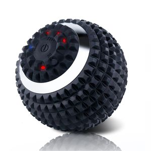 Balles de yoga Balle de massage vibrante électrique Sport Fitness Soulagement de la douleur des pieds Plantar Faciities Reliever Gym Formation à domicile Yoga Massager Ball 230613