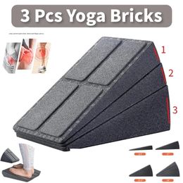 Yogablokken 3 stuks Yoga Bricks Squat Wedge Blocks Slant Boards Verstelbare antislip Voetbrancard voor Oefening Yoga Fitness Gym Accessoires 231208