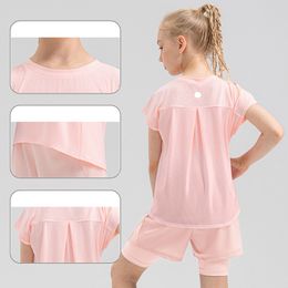 Yoga Lu Shirts Enfants Sleeve courte pour filles Crew Neck Houghtable Scailless Samfless Dry Children S Finesse Sports Summer T-shirt ll Fine Sport