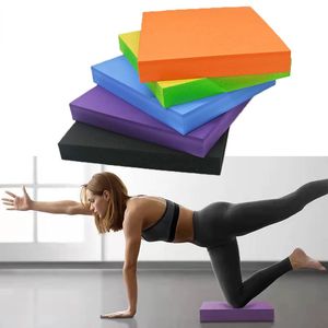 Esteras de yoga 30 * 40 cm TPE Estera de yoga Almohadilla de equilibrio suave Cojín impermeable Entrenador Gimnasio Pilates Bloque Fitness Rodillera 5 cm Tabla de equilibrio engrosada 231208