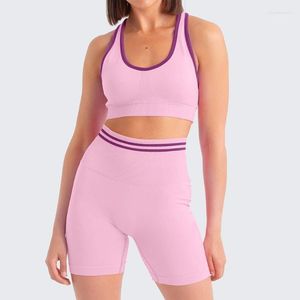 Yoga tenue 2022 Scrunch Bum Shorts ensemble pour femmes vêtements de Sport vêtements de Sport rayure Fitness costume Sport femme vêtements d'entraînement