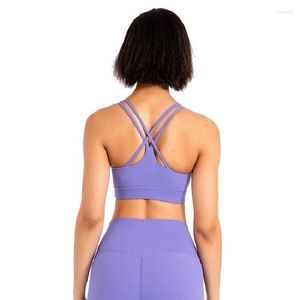 Yoga Outfit Solid Color Fitness Soutien-gorge Femmes Gym Débardeur Soft Cross Vest High Impact Brassiere Formation complète Jogging Coussin de poitrine