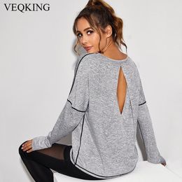 Yoga Outfit VEQKING Hollow Out Back Yoga Top Absorberen Zweet Lange mouwen Hardlopen Fitness Tops Sneldrogend Losse Vrouwen Workout Yoga Shirt 230621