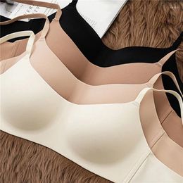 Yoga Outfit Femmes Push Up Soutien-gorge pour petite poitrine Double Bras Taille sans couture Sexy Sous-vêtements en silicone Gather