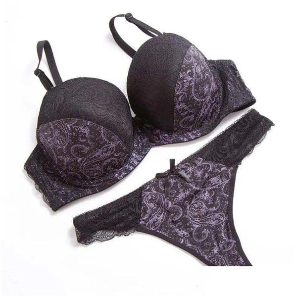 Traje de yoga Mujeres Y Thong Lace Patchwork Push Up Bra Set Ajustable Negro Blanco Breves Conjuntos Lencería Cómoda Ropa interior Drop Entregar Otozd