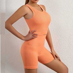 Tenue de yoga Ensembles d'entraînement pour femmes 2 pièces sans couture côtelée Crop Tank Taille haute Shorts Tenues de yoga avec soutien-gorge de sport Gym Set Vêtements Femmes P230505