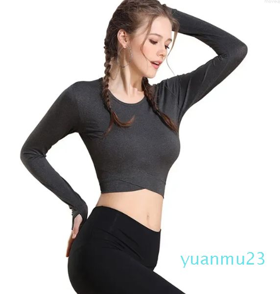 Tenues de yoga Chemises sans couture colorées Femmes Respirant Manches longues Crop Top Pouce Trou Spandex Ajusté Gym Entraînement Courir