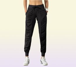 Yoga Tenues Designer Long Pantalon Femmes Sport Running Align Align Yoga Outdoor Gym Pockets Slim Fit Lu Pantalon Pant Jogger Traflers3625254