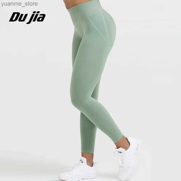 Trajes de yoga Leggings sin costuras sin esfuerzo Leggings de gimnasio Butt Mujeres Push Up Booty Entrenamiento Fitness Pantalones de yoga de cintura altas Y240410