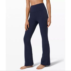 Tenues de yoga taille haute couleur unie doux extensible confortable jambes larges pantalon de yoga évasé bas de cloche