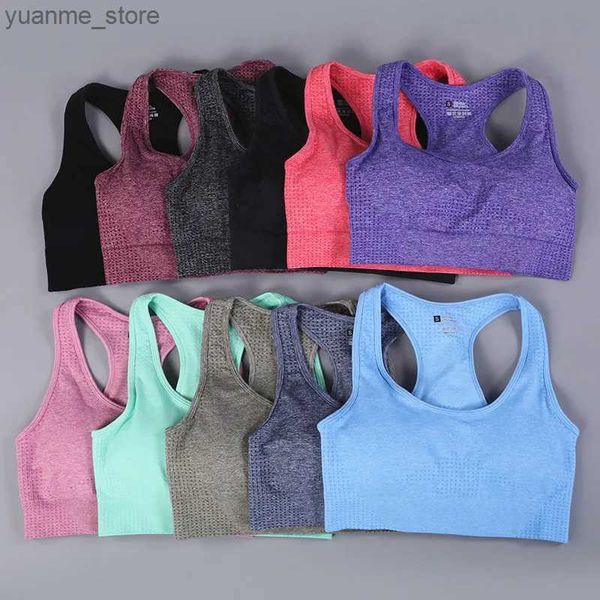 Yoga Tenues Hot Sell Summer Woman Sports Sports Sports Bra Crops Tops Yoga Fitness Workout Fast Dry Quality Bra Vêtements Y240410