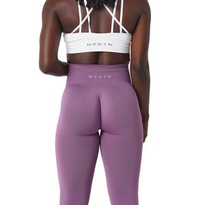 Tenues de yoga NVGTN Solide Leggings sans couture Femmes Collants d'entraînement doux Pantalons de fitness Gym Wear Spandex 230506