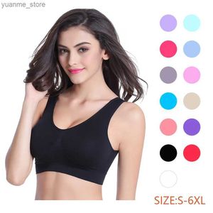 Yoga Tenues S-4xl Womens Sports Bra Fitness Yoga Running Vest Underwear 7 Color Rackd Crop Top sous-vêtements Wireless Edge Womens Gym Top Y240410