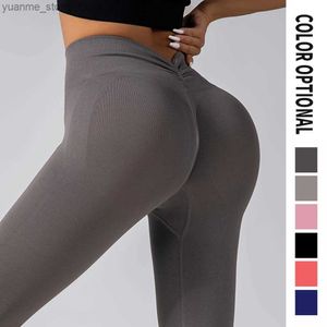 Trajes de yoga Leggings sin costuras tela suave pantalones de yoga apretados levantamiento de la cintura alta para mujeres sin costuras marginadas y240410