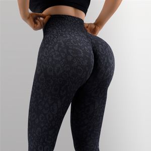 Yoga-outfits Naadloze legging Effen Scrunch Butt Lifting Booty Hoge taille Broek Sportkleding Gym Strakke Push-up Dames Voor Fitness 230505