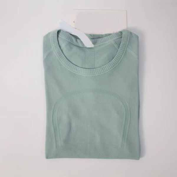 T-shirts de sport pour femmes de yoga Différentes couleurs Vin Gris Bleu ciel T-shirts à manches courtes pour femmes T-shirts à manches courtes en tricot évacuant l'humidité Fitness à haute élasticité T-shirts à la mode S-2XL