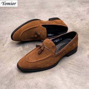 Yomior Mode Casual Nouveau Vrai Cuir De Vache Britannique Hommes Robe Oxfords Costumes De Mariage Chaussures Formelles Respirant De Haute Qualité Y200420