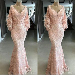 YouSef Aljasmi 2024 Avondjurken V Hals Lace Appliqued Pink Feather Mermaid Prom Jurken lange mouwen vegen trein speciale gelegenheid jurk