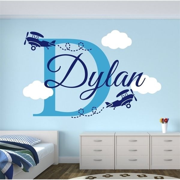 YOYOYU Art Home Decor Eco-Friendly Nom personnalisé Avion avec des nuages Decal Nursery Boys Kids Room Decor Vinyl Wall Sticker Y-80 201130