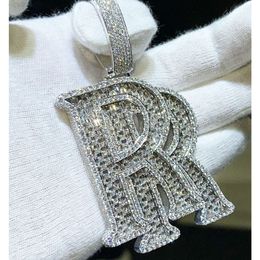 Yu Ying Hip Hop Bijoux Mentirie Iced Out Pendant Custom Letter Pendant 925 Sterling Silver VVS Moisanite Diamond Numéro Nom Pendant