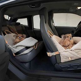 YUEXUAN Siège de voiture design pour chien pour sac portable pour animaux de compagnie pour chiens de petite et moyenne taille, siège rehausseur antidérapant avec coussinet et laisse de sécurité, lit de voiture durable, facile à installer et à nettoyer