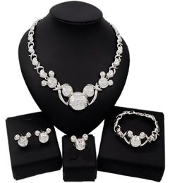 Yulaili Hele XOXO Sieradensets Meisje Kerstcadeau Leuke Ketting Stud Oorbellen Armband Ring Vrouwen Kristallen Sieraden Set7448834