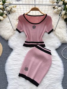 Yuoomuoo Femmes Hobe Set corean Fashion Tricoted Crops Tops hauts taille skinny Mini jupes mode Fashion Two Piece Cost Matching Set 240416