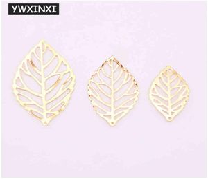 YWXINXI 50 Stuks mode eenvoudige blad filigraan metalen handwerk sieraden DIY handgemaakte sieraden hanger kostuum decoratie2075259