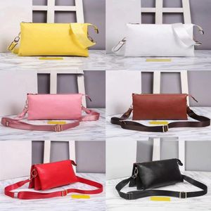 YY Diseñador Sling Cousin Bolso de embrague Monedero Bolso multicolor Monedero Correa Cruz Cuerpo Cadena Última moda Dos correas para los hombros Embos233p