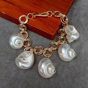 YYGEM 21x26mm Natuurlijke Witte Zee Shell Bedelarmband Voor Vrouwen Sieraden Zomer Strand Armband 240305