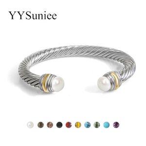 YYSuniee Brazalete chapado en oro de 18 quilates Inspirado Diseñador Cable trenzado Alambre Cubic Zirconia Brazaletes Joyería para mujeres Regalo 240315