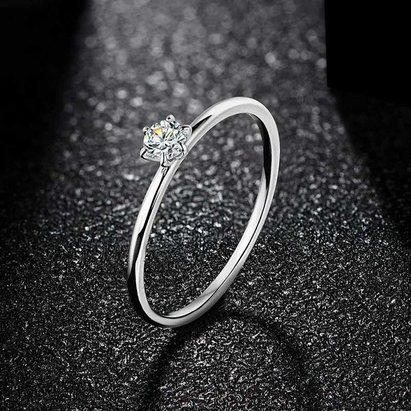 Atgemes de anillo solitario Z45H Attagems de 18k anillo de oro blanco para mujeres 0.2ct Prueba Pasado d Moissanite Diamond Solitare Anillo de bodas Body Engagement Bridal D240419