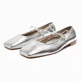 Za dames schoenen vierkant hoofd zilveren boog plat bodem balletschoenen Franse baotou mary jane sandalen voor dames platte schoenen 240411