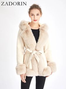 ZADORIN manteau d'hiver femmes fourrure capuche daim noir fausse fourrure manteau avec ceinture épaisse chaude fourrure Cardigan fausse fourrure vestes pour les femmes 240124